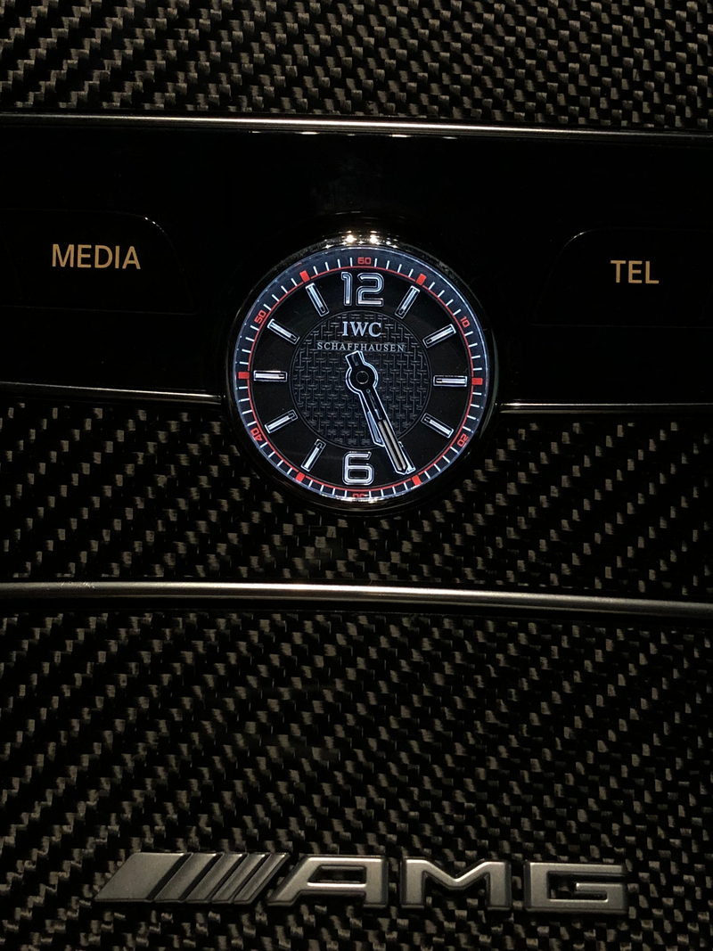 Illustration for article titled Show me all the new cars that still have an analog clock